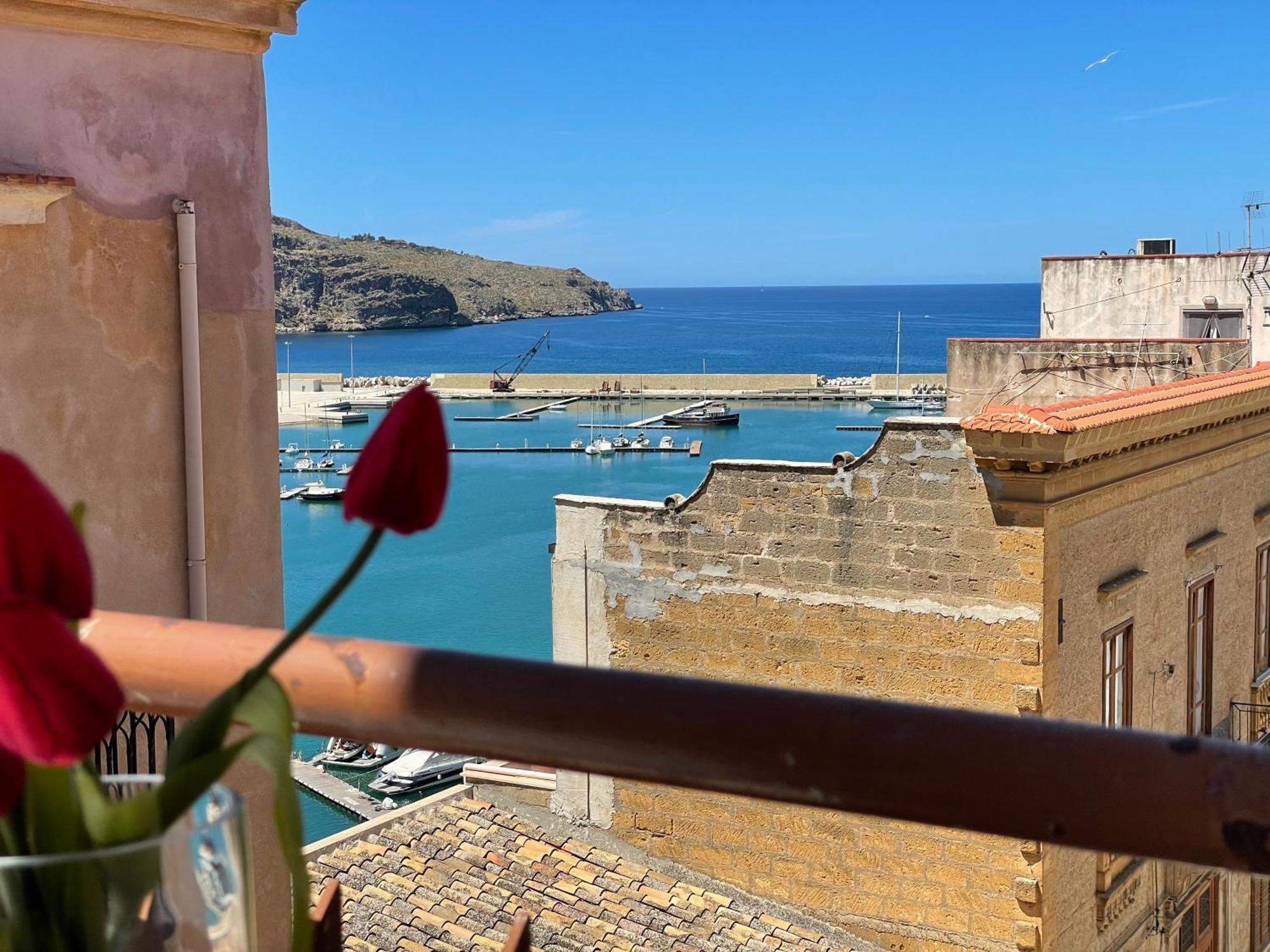 Suite De La Sicilienne Castellammare del Golfo Exterior photo