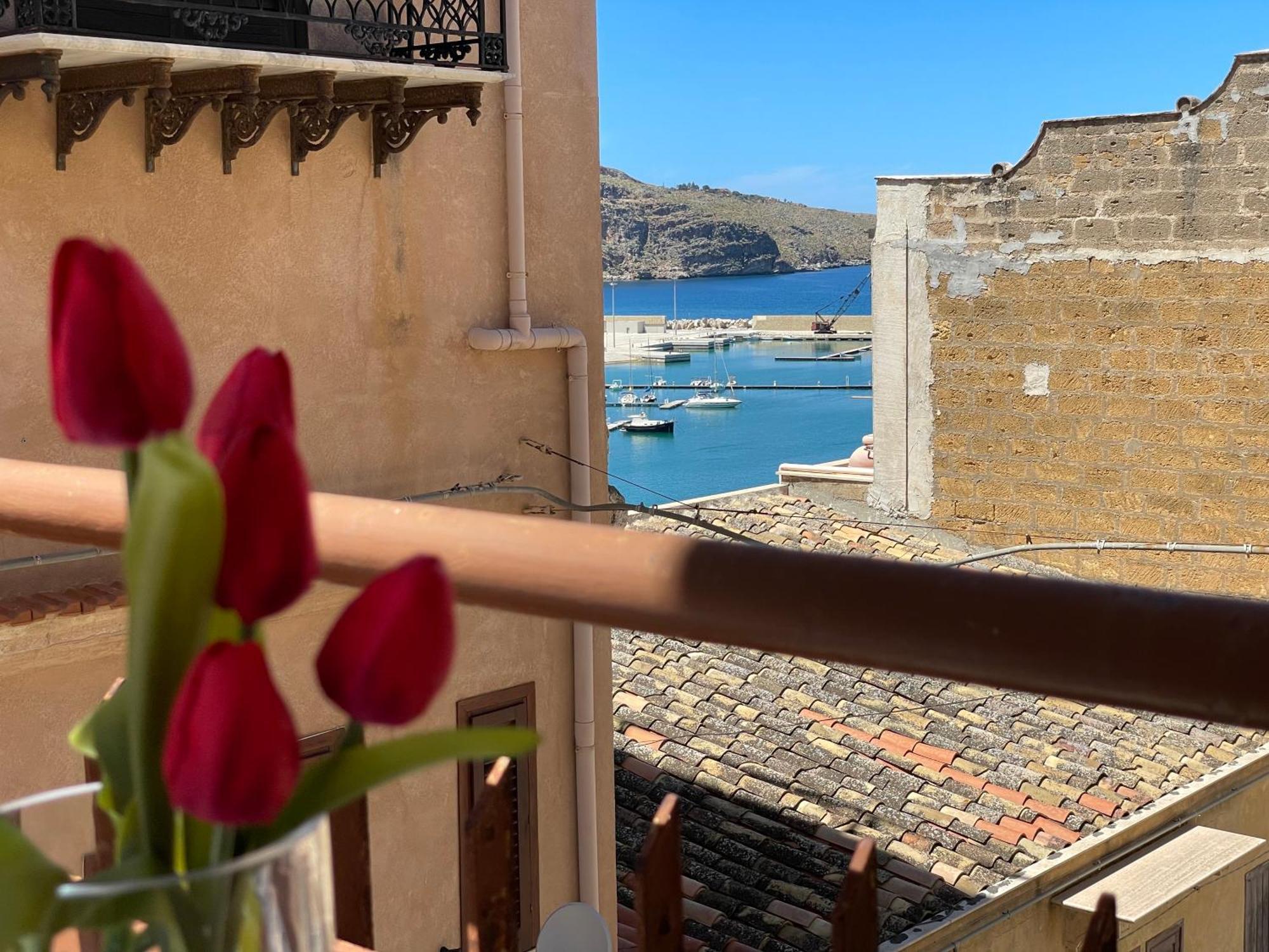 Suite De La Sicilienne Castellammare del Golfo Exterior photo